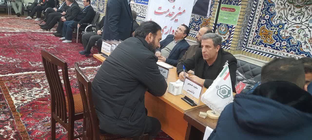 برپایی میز خدمت امور منابع آب شهرستان جلفا برای رسیدگی به مشکلات آبی نمازگزاران